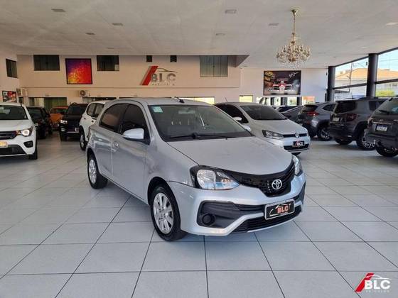 TOYOTA ETIOS 1.5 X PLUS 16V FLEX 4P AUTOMÁTICO TOYOTA ETIOS 1.5 X PLUS 16V FLEX 4P AUTOMÁTICO